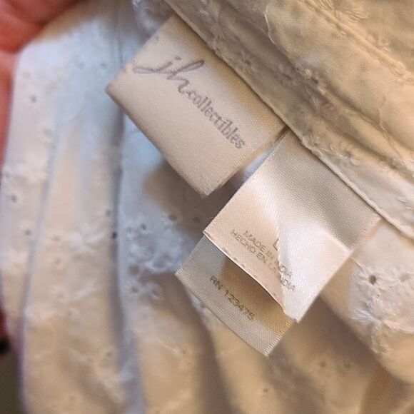 Jh collectables off white eyelet pleated button up - Picture 9 of 10